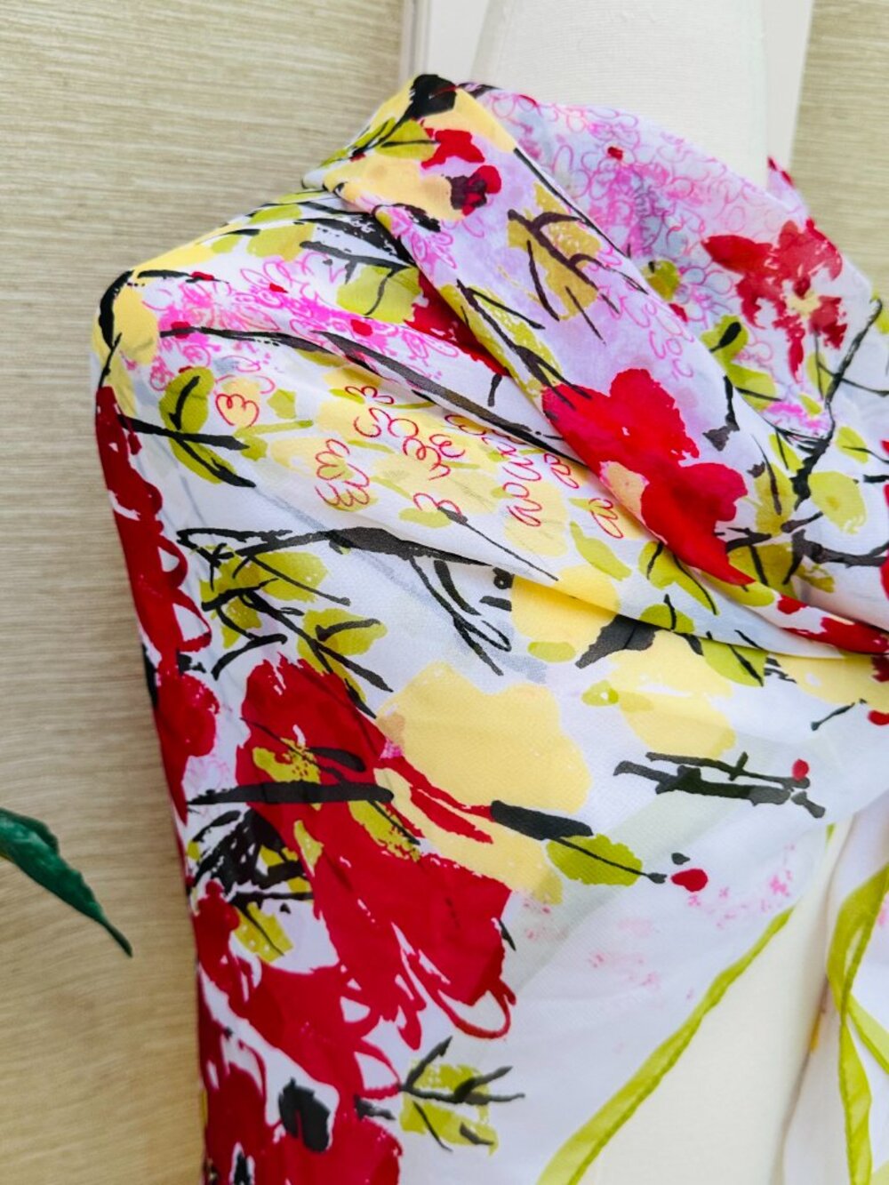 Vera for Target Oversized Floral Scarf 43x43 Square Wrap Pink Red Yellow - Picture 4 of 7